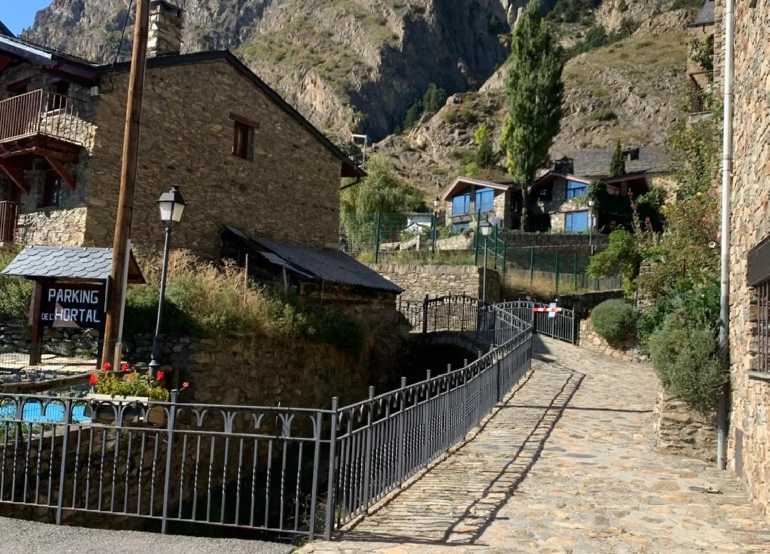 PASSAMANÉ 19, 1º, 1ª - Canillo - Casco Antiguo 0*,